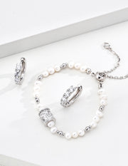 Handmade Natural Freshwater Pearl Bracelet with Zircon Spacer Bead, Adjustable Slider Chain Pearl Jewelry for Women, Elegant Gift for Her