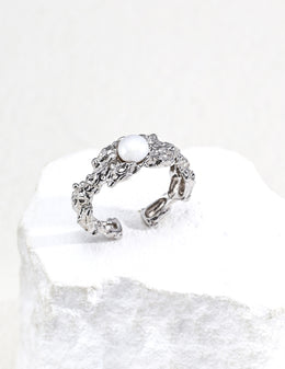 Mayite S925 Silver Hand-Carved Lava Textured Natural Pearl Open Ring