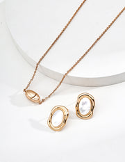 Modern Magnetic Closure Necklace | S925 Sterling Silver in Vintage Gold