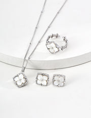 Adjustable Four-Leaf Clover Ring | Pearl & CZ Blessing Ring