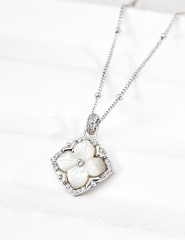 Regal Four-Leaf Clover Necklace | Symbol of Faith, Hope, Love & Luck